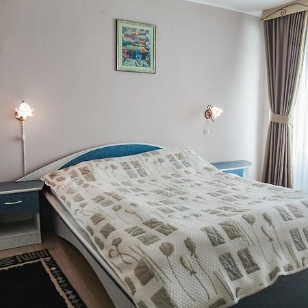 Hôtel Sary Arka à Pavlodar Extérieur photo