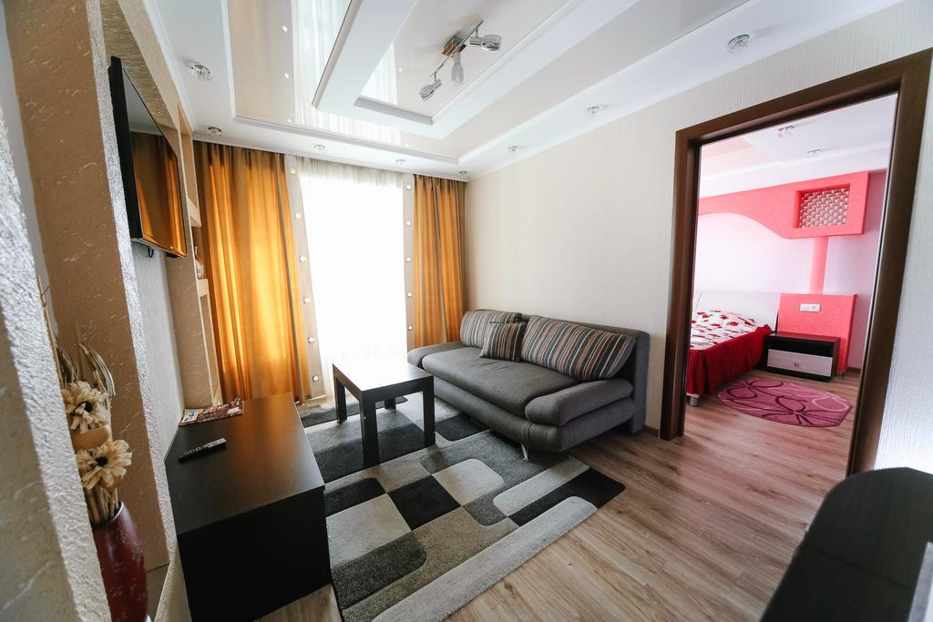 Hôtel Sary Arka à Pavlodar Extérieur photo