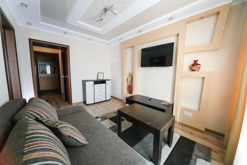 Hôtel Sary Arka à Pavlodar Extérieur photo