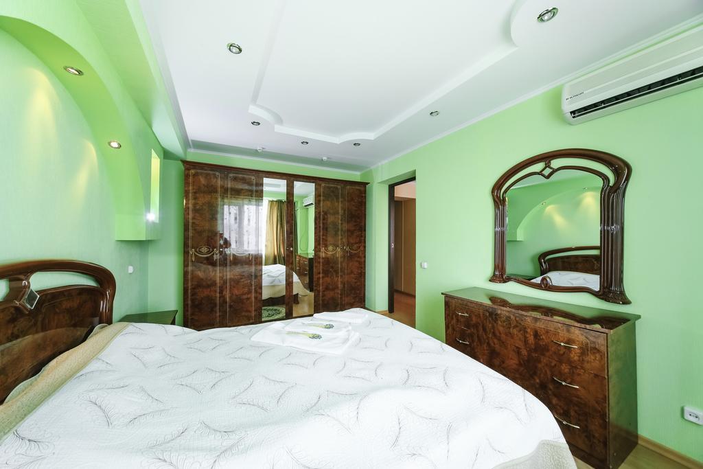 Hôtel Sary Arka à Pavlodar Extérieur photo