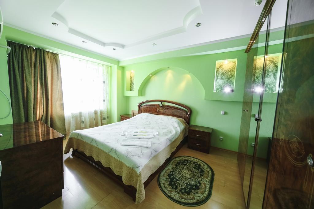 Hôtel Sary Arka à Pavlodar Extérieur photo