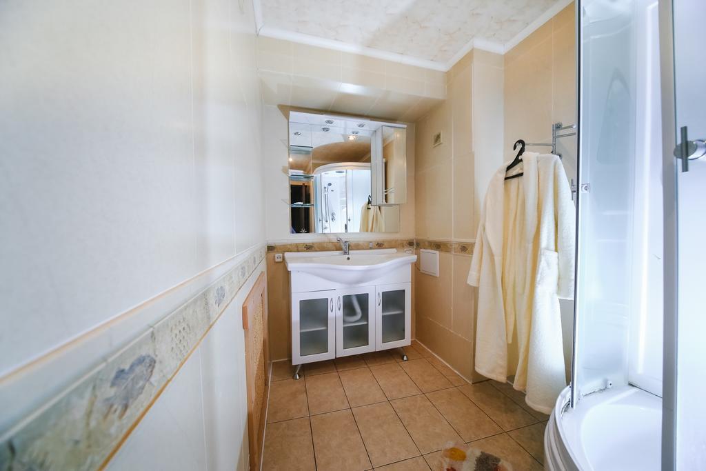 Hôtel Sary Arka à Pavlodar Extérieur photo
