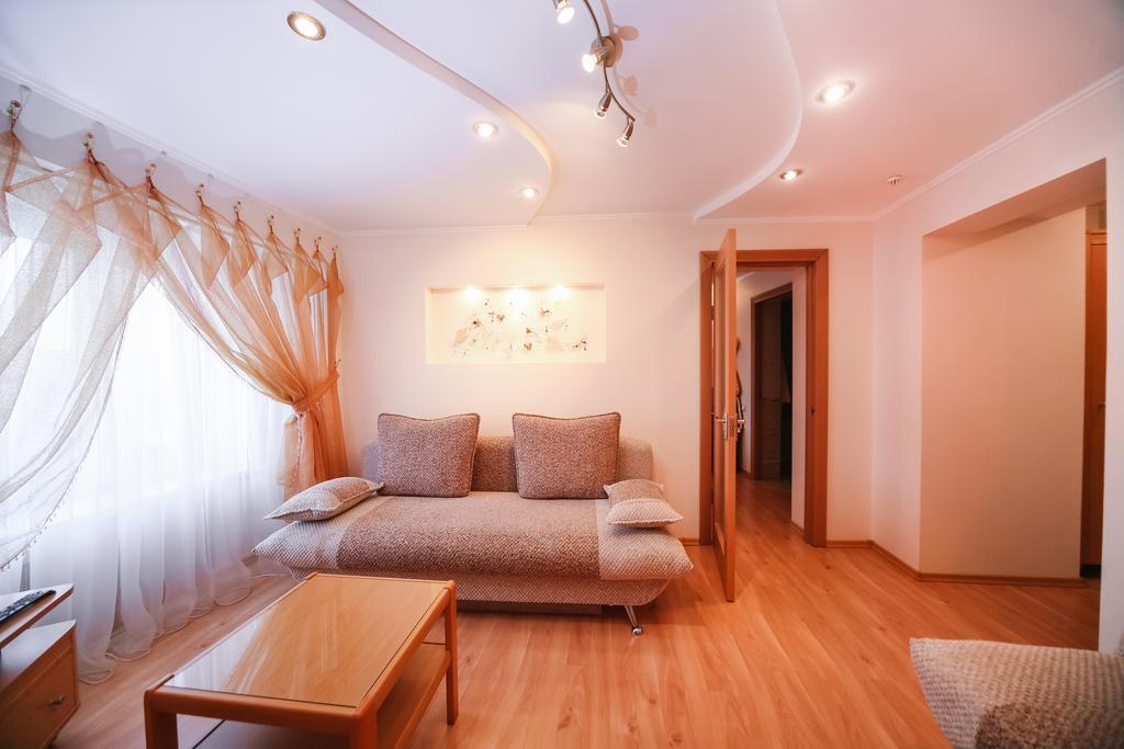 Hôtel Sary Arka à Pavlodar Extérieur photo