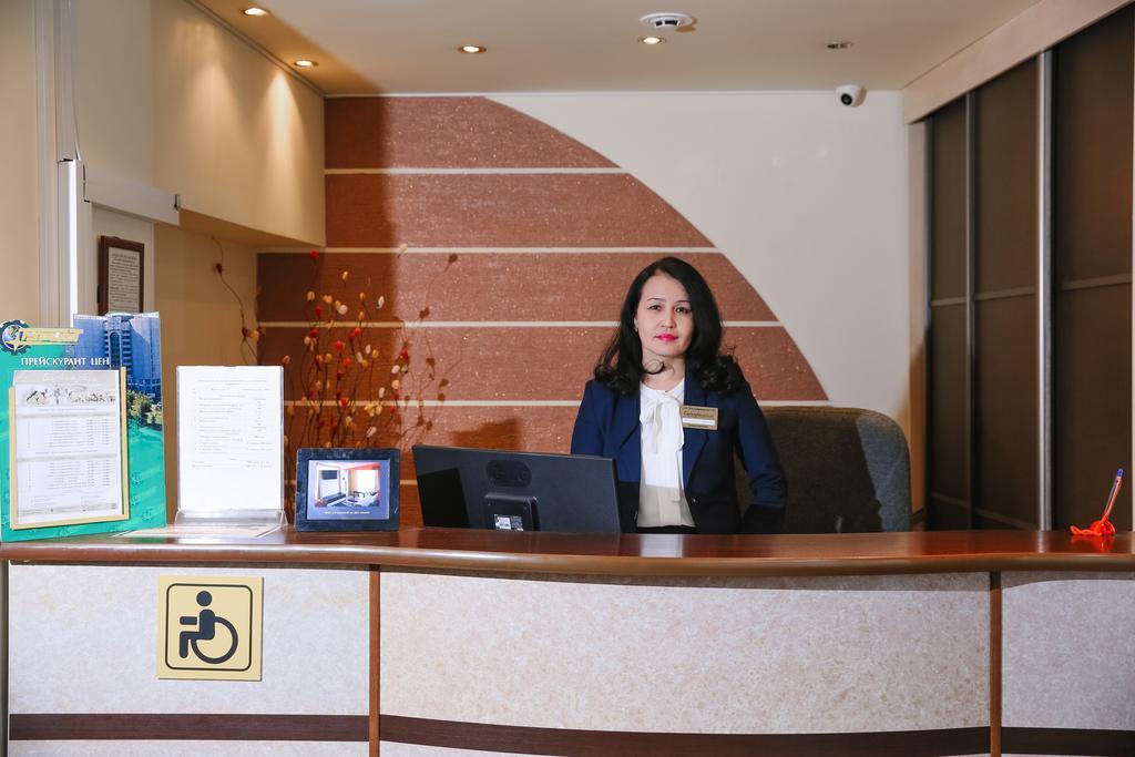 Hôtel Sary Arka à Pavlodar Extérieur photo