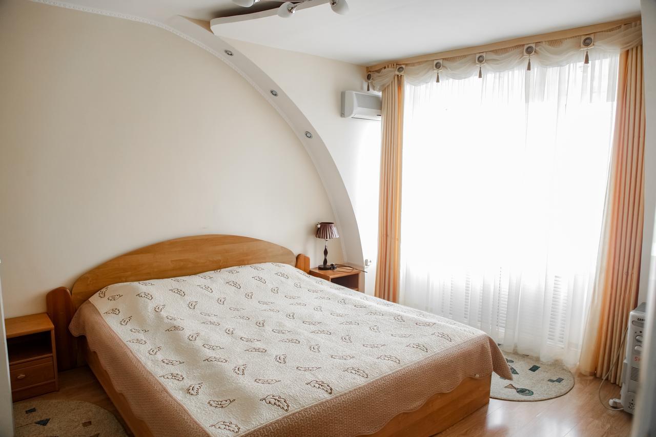 Hôtel Sary Arka à Pavlodar Extérieur photo