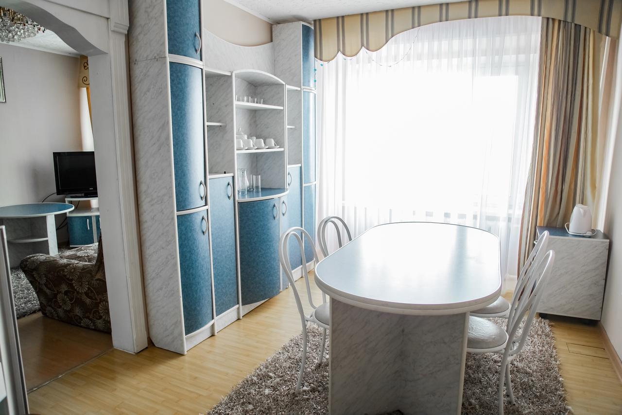 Hôtel Sary Arka à Pavlodar Extérieur photo